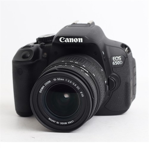 Canon EOS 650D + Sigma 18-50 (Begagnad)