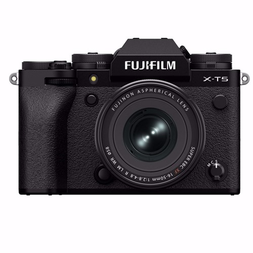 Fujifilm X-T5 + 16-50/2,8-4,8 R LM WR Svart