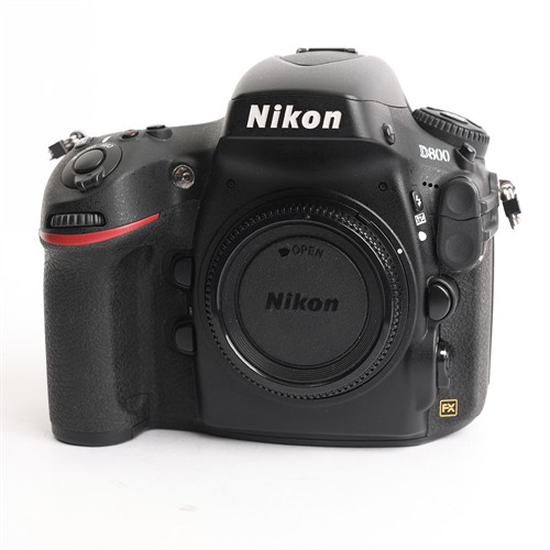 Nikon D800 kamerahus + MB-D12 Grepp (Begagnad)